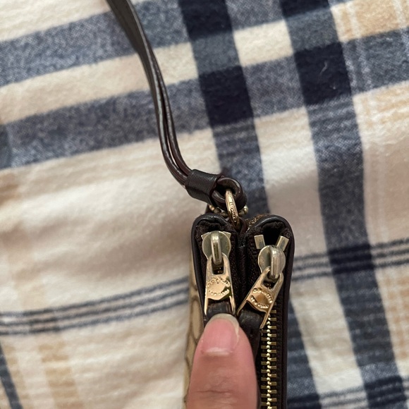 Coach wristlet wallet - Picture 4 of 4